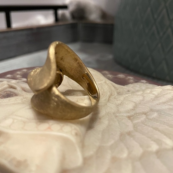 Matte Gold Ring-size 9 - Picture 10 of 13